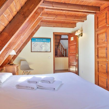 Апартаменти Luderna - Triplex Nin C2 Arenho Naut Aran Екстер'єр фото